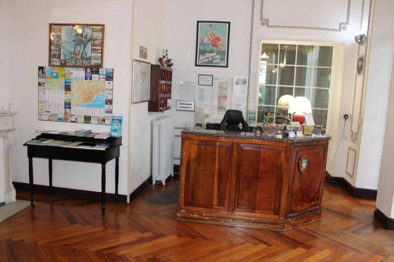 Hotel Milano Санремо Экстерьер фото