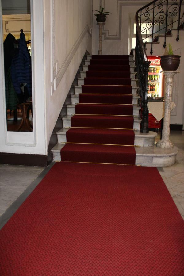 Hotel Milano Санремо Экстерьер фото